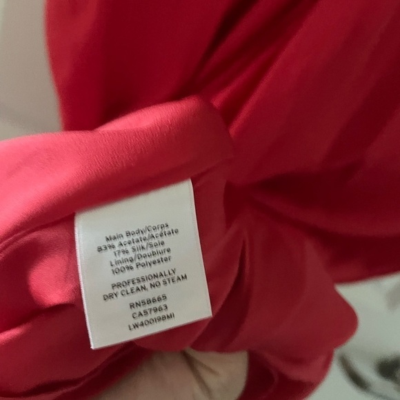 Lewit Center Pleat Cap-Sleeve Georgette Silk Shift Dress - Picture 5 of 8